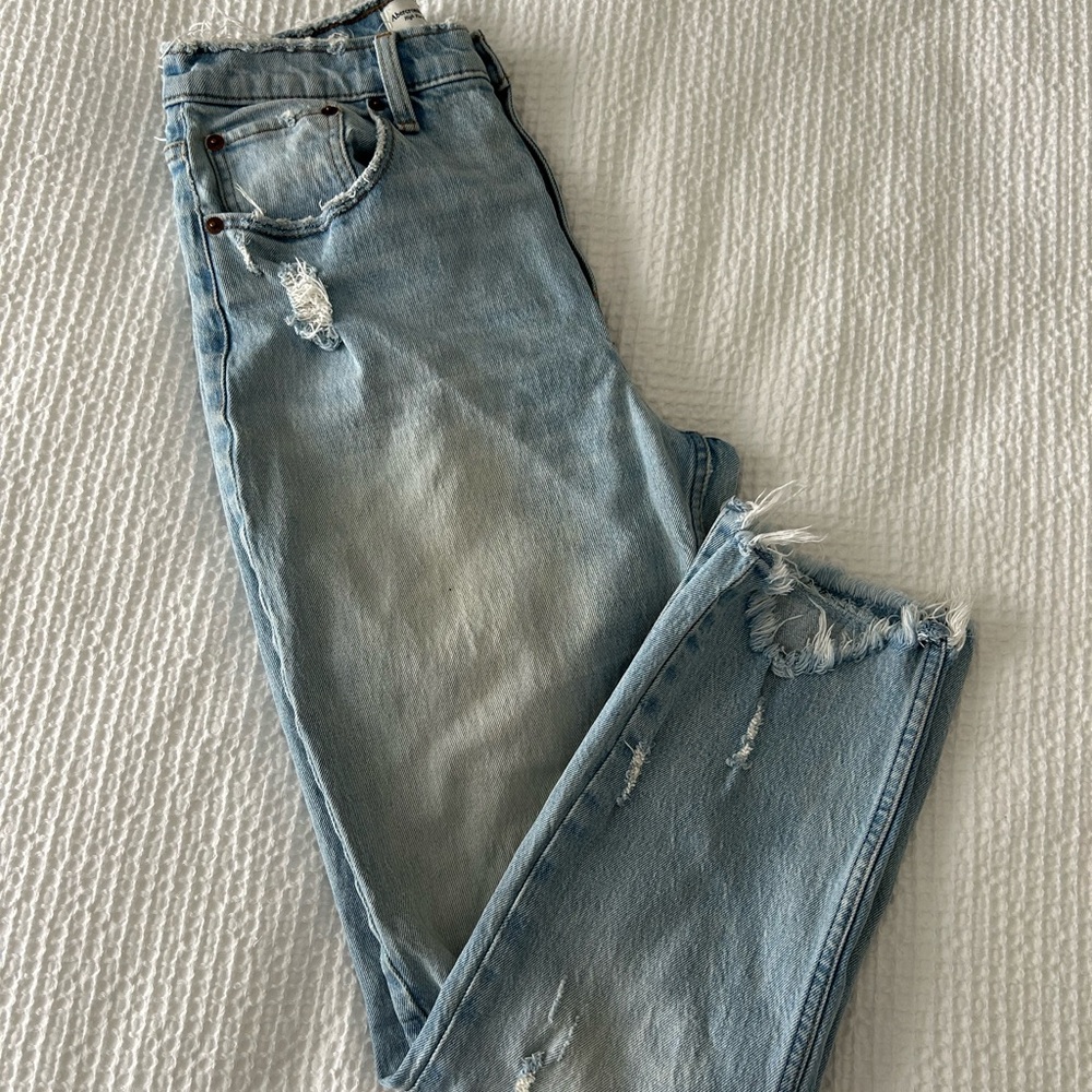 Abercrombie High Rise Mom Jean